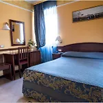 Degli Amici Bed & Breakfast 3*