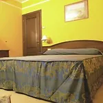 Degli Amici 3*
