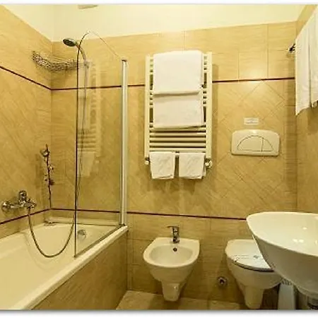 Degli Amici Bed & Breakfast 3*