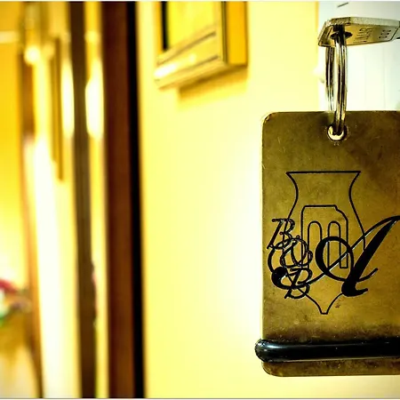 Degli Amici Bed & Breakfast 3*