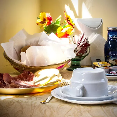 Bed and Breakfast Degli Amici 3*
