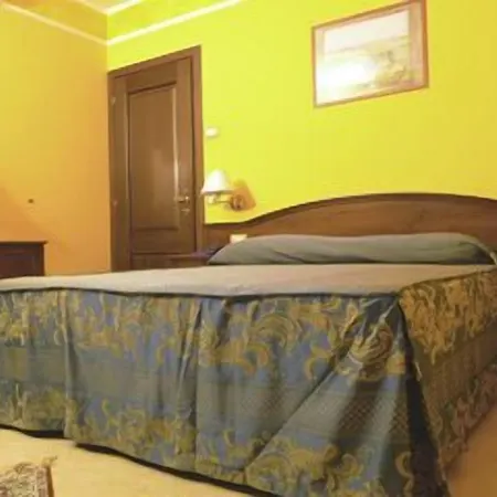 Degli Amici 3*