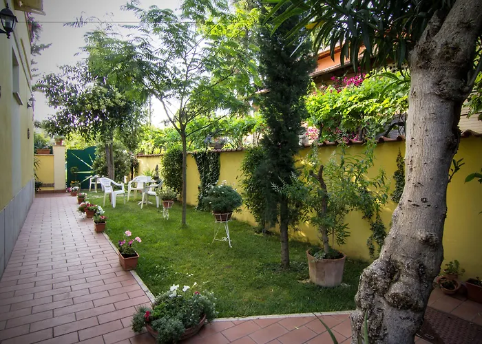 Degli Amici Bed & Breakfast